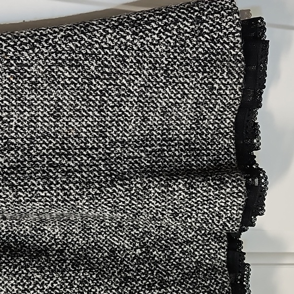 Neiman Marcus Wool Skirt - Picture 7 of 10